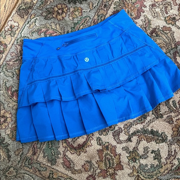 Vintage LuLuLemon sz 6 blue Pacesetter skirt - Picture 2 of 5